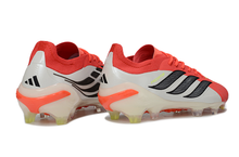 Carregar imagem no visualizador da galeria, Adidas Predator 26 Elite FG
