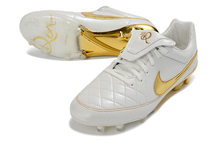 Carregar imagem no visualizador da galeria, Nike Tiempo Legend R10 Touch Of Gold
