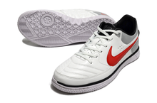 Carregar imagem no visualizador da galeria, Nike Gato Futsal - Branco Vermelho
