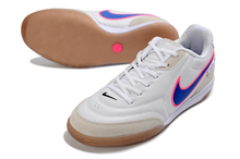 Carregar imagem no visualizador da galeria, Nike Tiempo Street Gato Futsal - Branco Rosa
