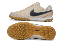 Carregar imagem no visualizador da galeria, Nike Tiempo Legend Ligera PRO Society - Bege
