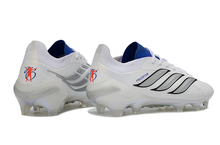 Carregar imagem no visualizador da galeria, Adidas Predator 26 Elite FG

