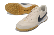 Carregar imagem no visualizador da galeria, Nike Tiempo Legend Ligera PRO Society - Bege
