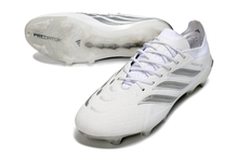 Carregar imagem no visualizador da galeria, Adidas Predator 26 Elite FG
