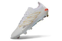 Carregar imagem no visualizador da galeria, Adidas Predator 26 Elite FG - Branco
