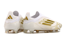 Carregar imagem no visualizador da galeria, Adidas F50 Elite Laceless FG - Branco Dourado
