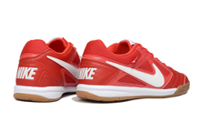 Carregar imagem no visualizador da galeria, Nike SB Gato Futsal - Vermelho

