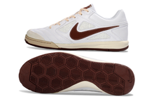 Carregar imagem no visualizador da galeria, Nike SB Gato Futsal - Branco
