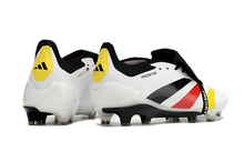 Carregar imagem no visualizador da galeria, Adidas Predator Elite Tongue FG - Alemanha
