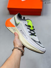 Carregar imagem no visualizador da galeria, Tênis Nike ZoomX VaporFly - CLIQUE PARA VER MAIS CORES
