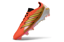 Carregar imagem no visualizador da galeria, Adidas Predator 26 Elite FG
