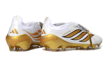 Carregar imagem no visualizador da galeria, Adidas Predator 26 Elite Tongue FG
