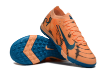 Carregar imagem no visualizador da galeria, Nike Air Zoom Mercurial Vapor 16 Elite TF - Laranja
