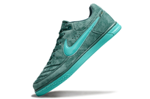 Carregar imagem no visualizador da galeria, Nike Gato Futsal - Verde
