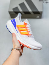 Carregar imagem no visualizador da galeria, Tênis Adidas Ultra Boost Light - CLIQUE PARA VER MAIS CORES
