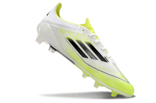 Carregar imagem no visualizador da galeria, Adidas F50 Elite FG - Branco Verde
