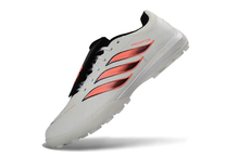 Carregar imagem no visualizador da galeria, Adidas Predator League 26 Society
