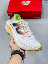 Carregar imagem no visualizador da galeria, Tênis New Balance FC SC Elite V4 - CLIQUE PARA VER MAIS CORES
