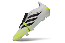 Carregar imagem no visualizador da galeria, Adidas Predator 26 Elite Tongue FG

