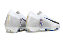 Carregar imagem no visualizador da galeria, Nike Air Zoom Mercurial Vapor 16 Elite FG - Real Madrid
