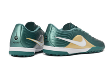 Carregar imagem no visualizador da galeria, Nike Tiempo Legend Maestro PRO Society - Verde Dourado
