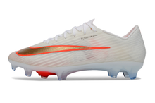 Carregar imagem no visualizador da galeria, Nike Air Zoom Mercurial Superfly 11 Elite FG
