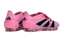 Carregar imagem no visualizador da galeria, Adidas Predator 25 Elite Tongue FG - Rosa
