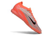 Carregar imagem no visualizador da galeria, Nike Air Zoom Mercurial Vapor 16 Elite TF - Laranja
