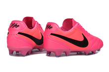 Carregar imagem no visualizador da galeria, Nike Tiempo Ligera Pro FG - Breakout
