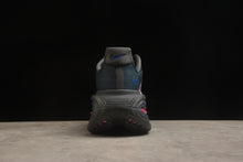 Carregar imagem no visualizador da galeria, NIKE VOMERO PREMIUM
