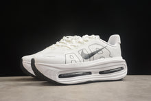 Carregar imagem no visualizador da galeria, NIKE VOMERO PREMIUM
