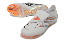 Carregar imagem no visualizador da galeria, Adidas Predator 26 Elite Tongue FG
