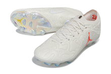 Carregar imagem no visualizador da galeria, Nike Tiempo Maestro Elite FG - Jordan
