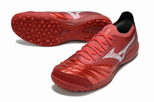 Carregar imagem no visualizador da galeria, Mizuno Morelia Neo Sala β Society - Made in Japan Ruby
