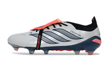 Carregar imagem no visualizador da galeria, Adidas Predator 26 Elite Tongue FG
