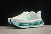 Carregar imagem no visualizador da galeria, NIKE VOMERO PREMIUM
