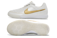 Carregar imagem no visualizador da galeria, Nike Tiempo Ronaldinho R10 Futsal
