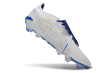 Carregar imagem no visualizador da galeria, Adidas Predator 26 Elite Tongue FG
