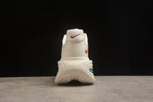 Carregar imagem no visualizador da galeria, NIKE VOMERO PREMIUM
