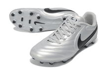 Carregar imagem no visualizador da galeria, Nike Tiempo Ligera Pro FG - Prata
