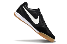 Carregar imagem no visualizador da galeria, Nike SB Gato Futsal - Preto Branco
