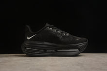 Carregar imagem no visualizador da galeria, NIKE VOMERO PREMIUM
