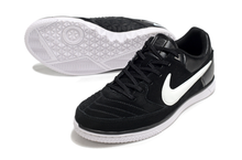 Carregar imagem no visualizador da galeria, Nike Gato Futsal - Black
