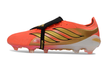 Carregar imagem no visualizador da galeria, Adidas Predator 26 Elite Tongue FG
