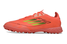 Carregar imagem no visualizador da galeria, Adidas F50 Elite Society TF
