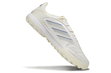 Carregar imagem no visualizador da galeria, Adidas Copa Pure III Society - Branco
