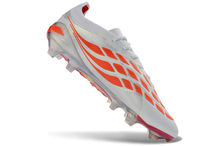 Carregar imagem no visualizador da galeria, Adidas Predator 26 Elite FG - Branco
