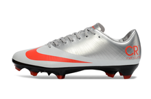 Carregar imagem no visualizador da galeria, Nike Mercurial Vapor Superfly Elite FG - Remake  Prata
