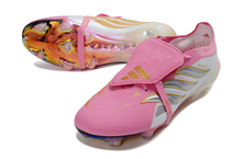 Carregar imagem no visualizador da galeria, Adidas Predator 26 Elite Tongue FG - Rosa
