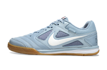 Carregar imagem no visualizador da galeria, Nike SB Gato Futsal - Azul
